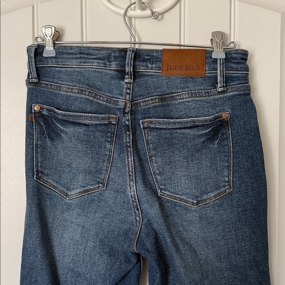 Judy Blue - Aurora High Rise Vintage Wash Kick Flare With Released Hem - 1/25 - Picture 9 of 11